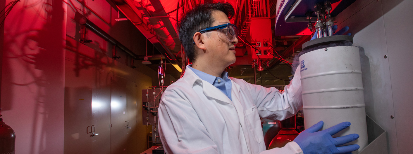 Wenyu Huang, Ph.D in the lab